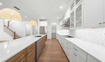 397 PLAZA, Atlantic Beach, FL 32233