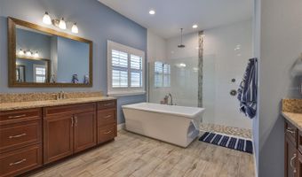 6016 SHADOWLAKE Dr, Apollo Beach, FL 33572