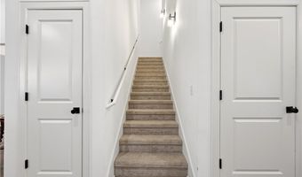 1110 Whistler St, Bentonville, AR 72713