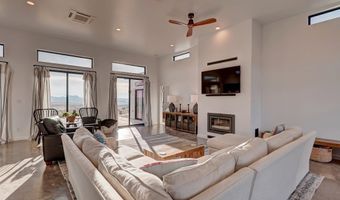 28 Scenic Ridge Dr S, Alpine, TX 79830