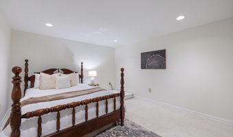 1020 WILLOWLEAF Way, Potomac, MD 20854