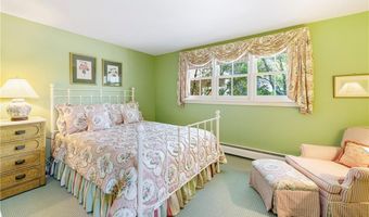 315 Ocean Ave, Newport, RI 02840