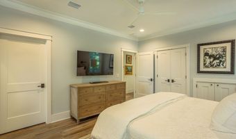 19 11th St, Apalachicola, FL 32320