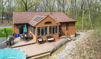 77 Lippitt Ave, Cumberland, RI 02864