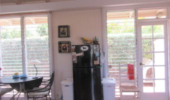 5578 Pia St #A, Honolulu, HI 96821