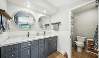 10494 Meadow Glen Way E, Escondido, CA 92026