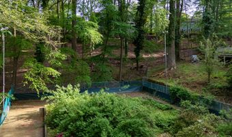 160 Pelican Rd, Middletown, NJ 07748