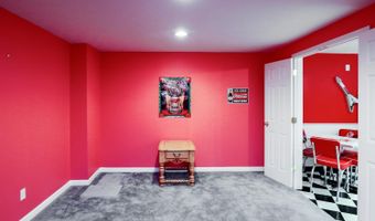 1136 Stewarton, Cincinnati, OH 45102