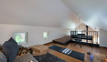 518 E Cottonwood St, Bozeman, MT 59715