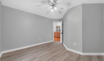 4906 UPLAND Dr, Alexandria, VA 22310