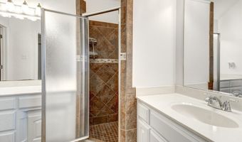 208 James St, Aledo, TX 76008