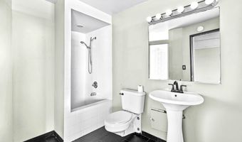 419 A Atkinson Dr 806, Honolulu, HI 96814