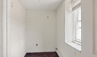 7026 RIDGE Ave, Philadelphia, PA 19128