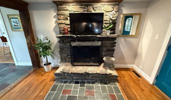 31 Lakota Rd, Barnard, VT 05031