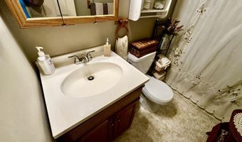 106 Burnshaw Ln, Albrightsville, PA 18210