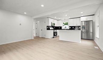 191 E Martin St, Amherst, OH 44001