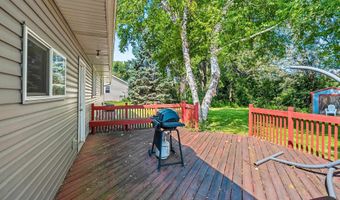1900 OLDE CASALOMA Dr, Appleton, WI 54913