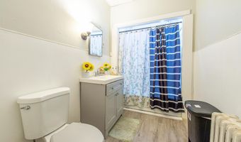 31 Drummond St, Auburn, ME 04210