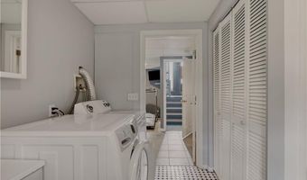 11 Carol Ave, Bristol, RI 02809