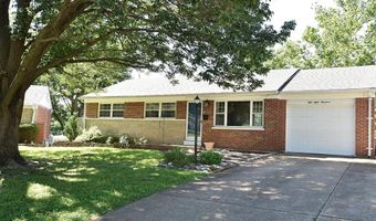 5800 Crossmont Dr, Affton, MO 63123