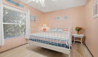 1114 S Euclid St, Aransas Pass, TX 78336
