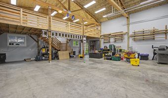 64100 E RELTON Ln, Brightwood, OR 97011