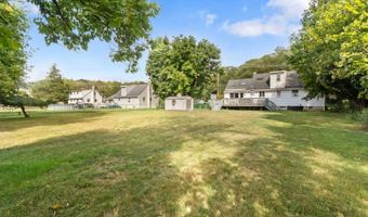 817 Limecrest Rd, Andover, NJ 07860