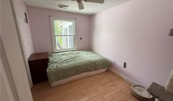 1 Edgewood Ave, Hopkinton, RI 02804