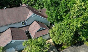 2096 Hidden Hollow Ln, Akron, OH 44313