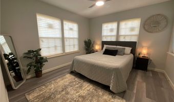 220 W 7th St, Alice, TX 78332