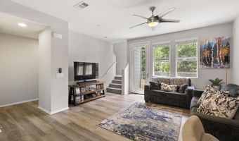 225 Royal Gln Unit #410, Escondido, CA 92025