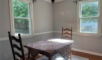 302 College Dr, Allentown, PA 18104