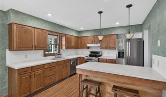 45319 Old Middle Ridge Rd, Amherst, OH 44001