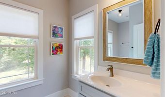 708 N Sunset St, Atkinson, NC 28421