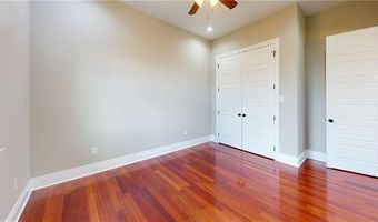 216 BEAR Dr, Arabi, LA 70032