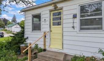 311 4Th St E, Riverside, IA 52327
