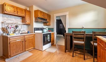 27 May St, Blackstone, MA 01504