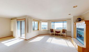 424 14th St #202, Bellingham, WA 98225
