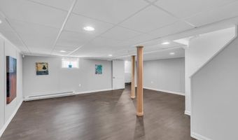 92 Fairway Ave, Belleville, NJ 07109