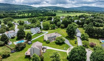 2 REDFERN Pl, Boonsboro, MD 21713