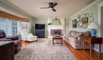 9404 River Rd, Algonac, MI 48001