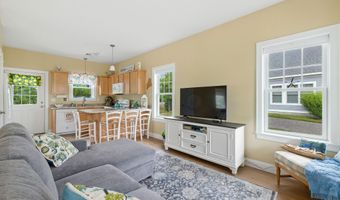 12 Sunrise Ln, Arundel, ME 04046