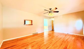 38 Grounds Pl, Albany, NY 12205