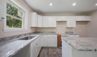 613 W 8TH St, Laurel, DE 19956