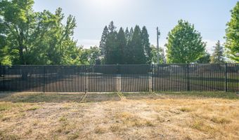 6679 Meadowlark Ln, Anderson, CA 96007