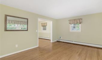 350 Essex Rd, North Kingstown, RI 02852