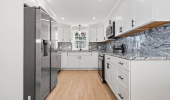 90 Battle St, Bristol, CT 06010