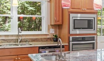 103 Hayward Rd, Acton, MA 01720