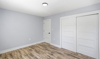 295 Coolidge Ave, Bayville, NJ 08721