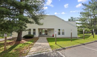 22 Mohawk Ct 22, Cromwell, CT 06416